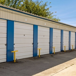 Large Storage Units For Lease