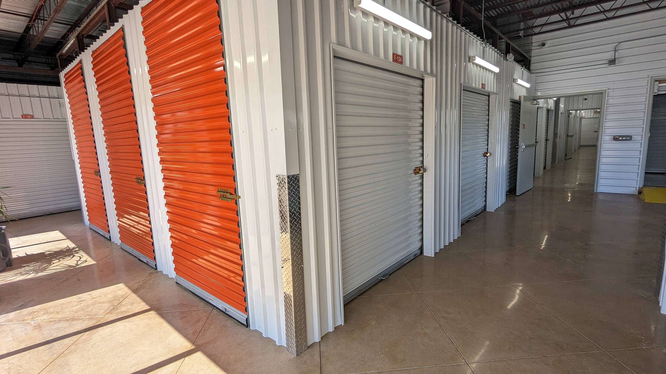 Indoor storage units with multiple sizes
