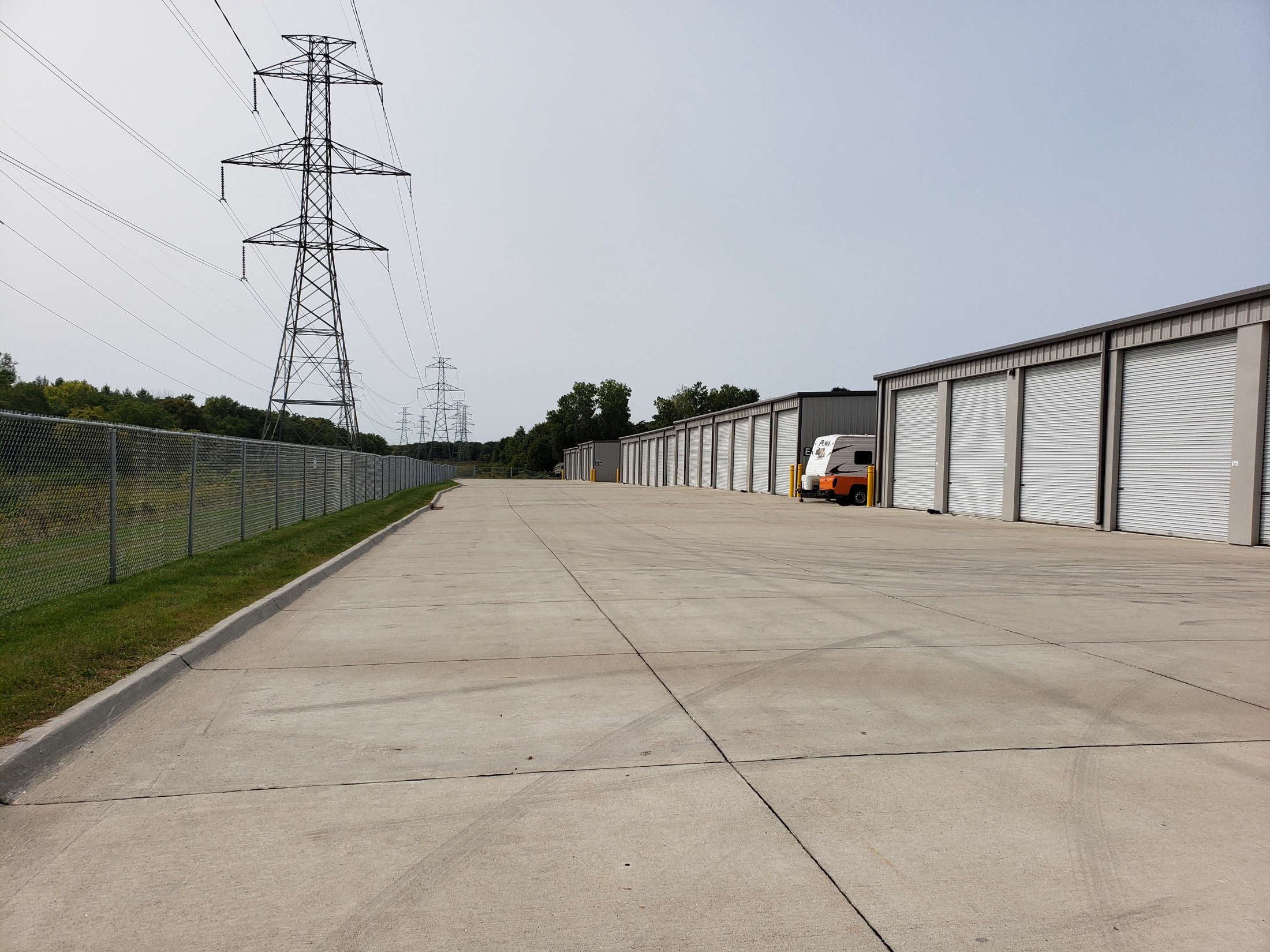 Aisle and Units4