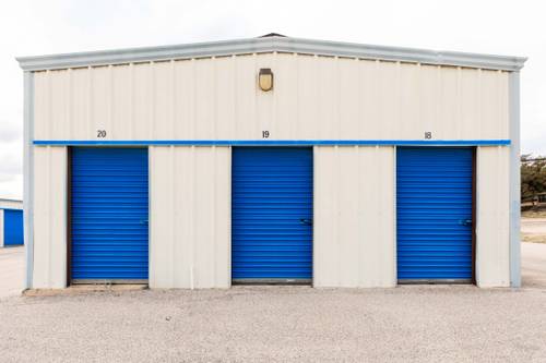 5-foot wide self storage units