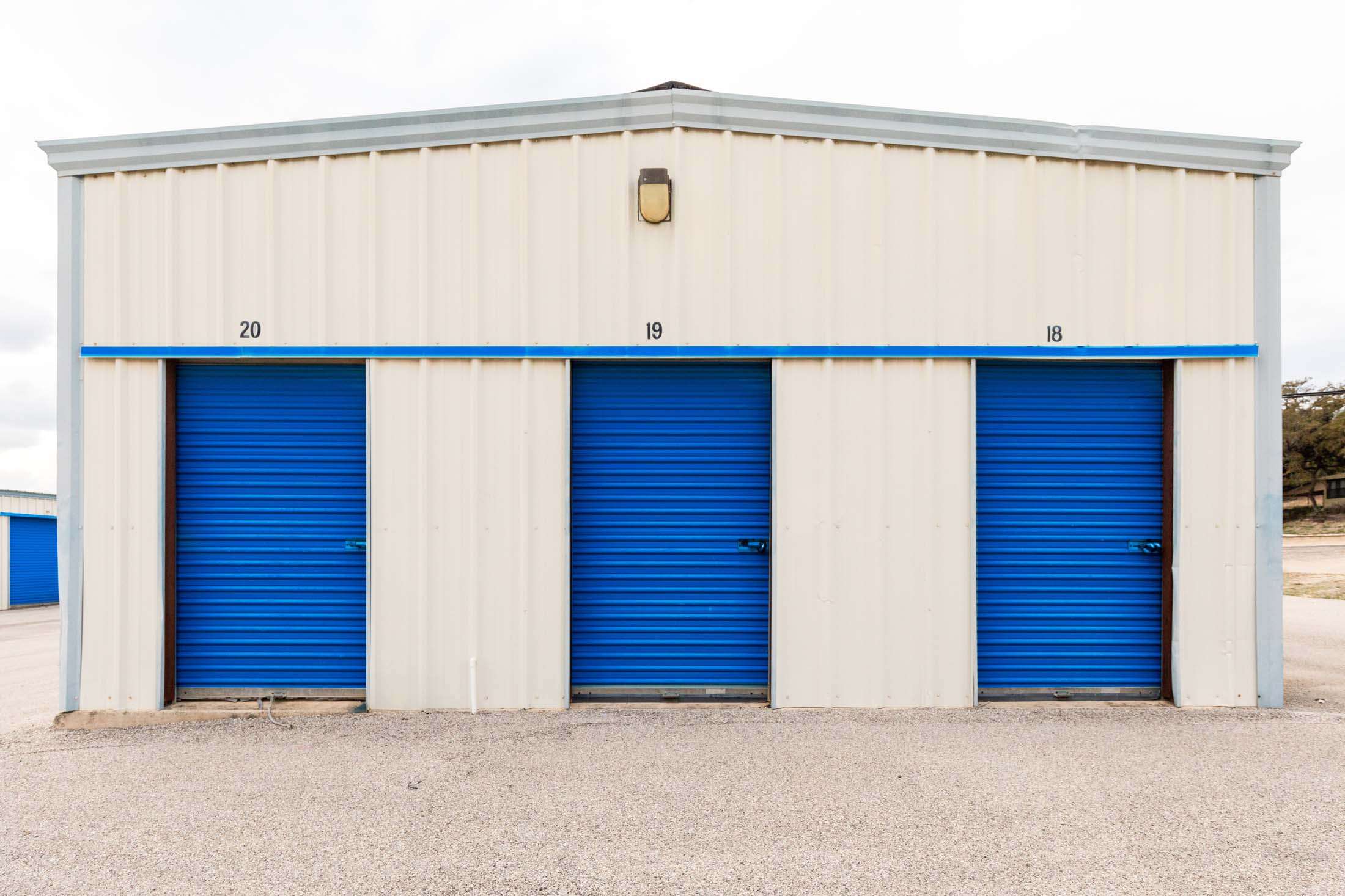 5-foot wide self storage units