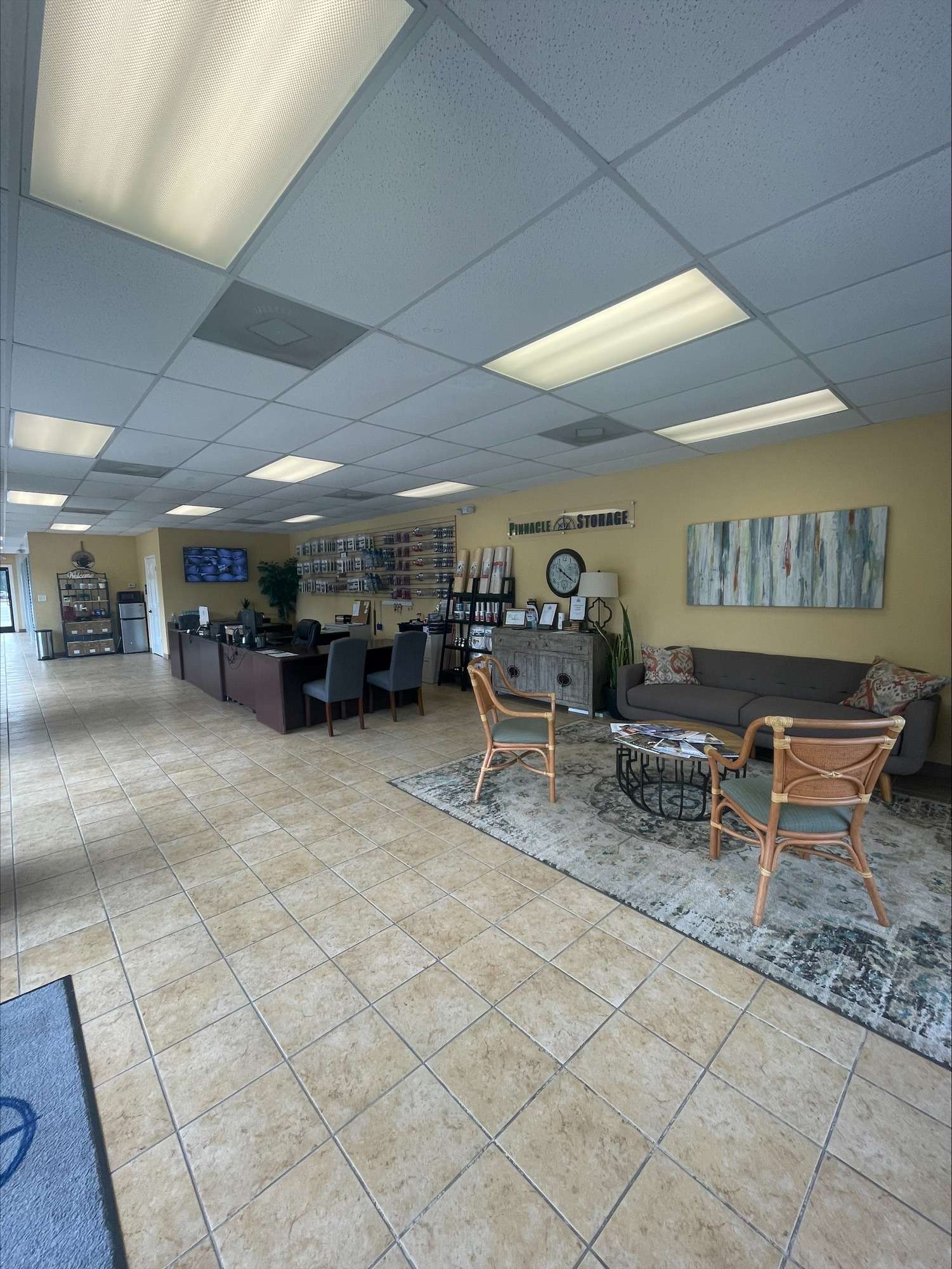 Air station interior office