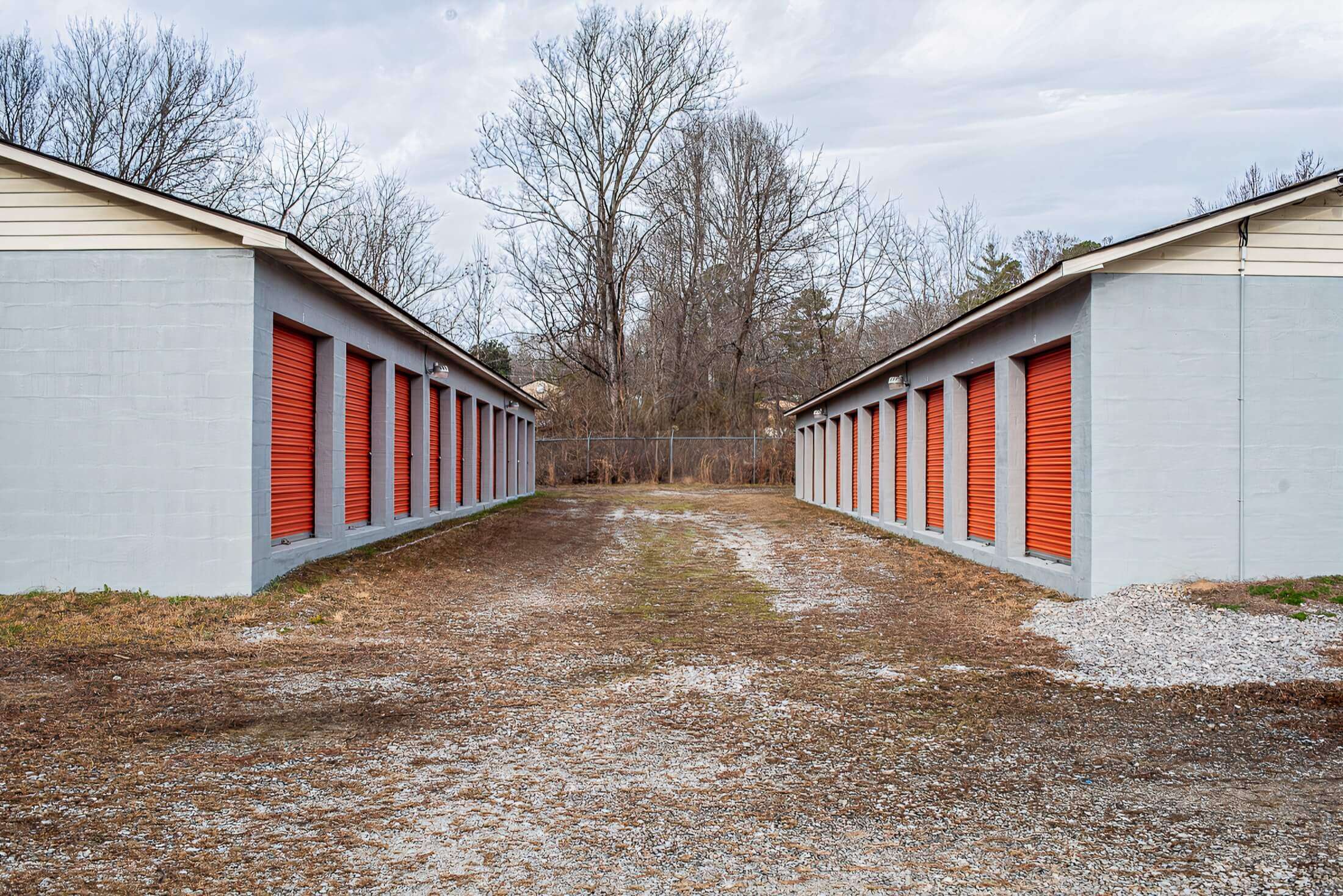 drive-up storage unit aisle