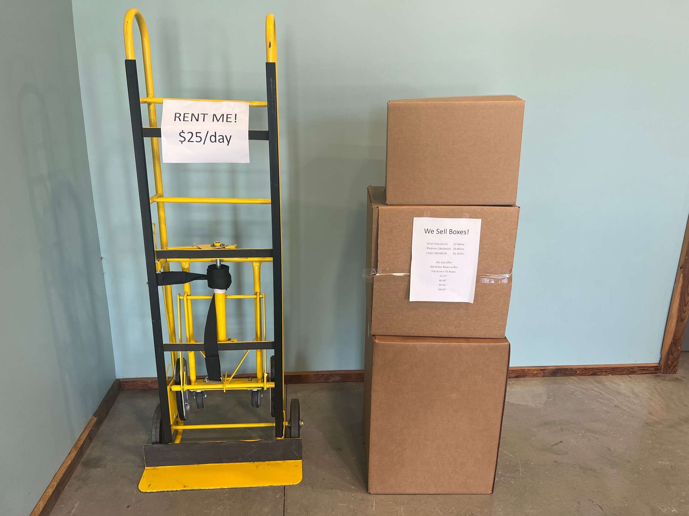 Rentable cart and boxes