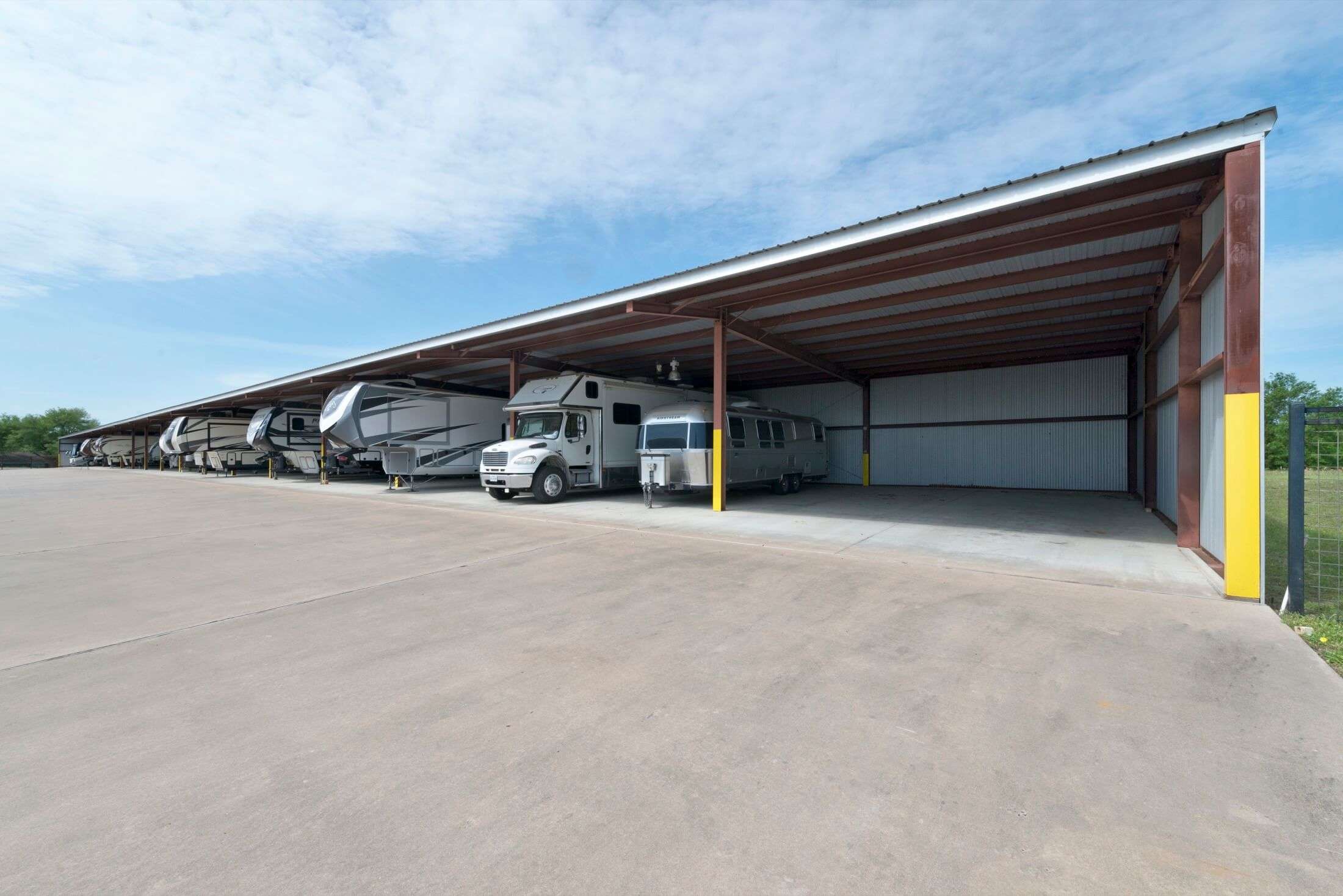 Climate-Controlled Storage Units in Barco, NC