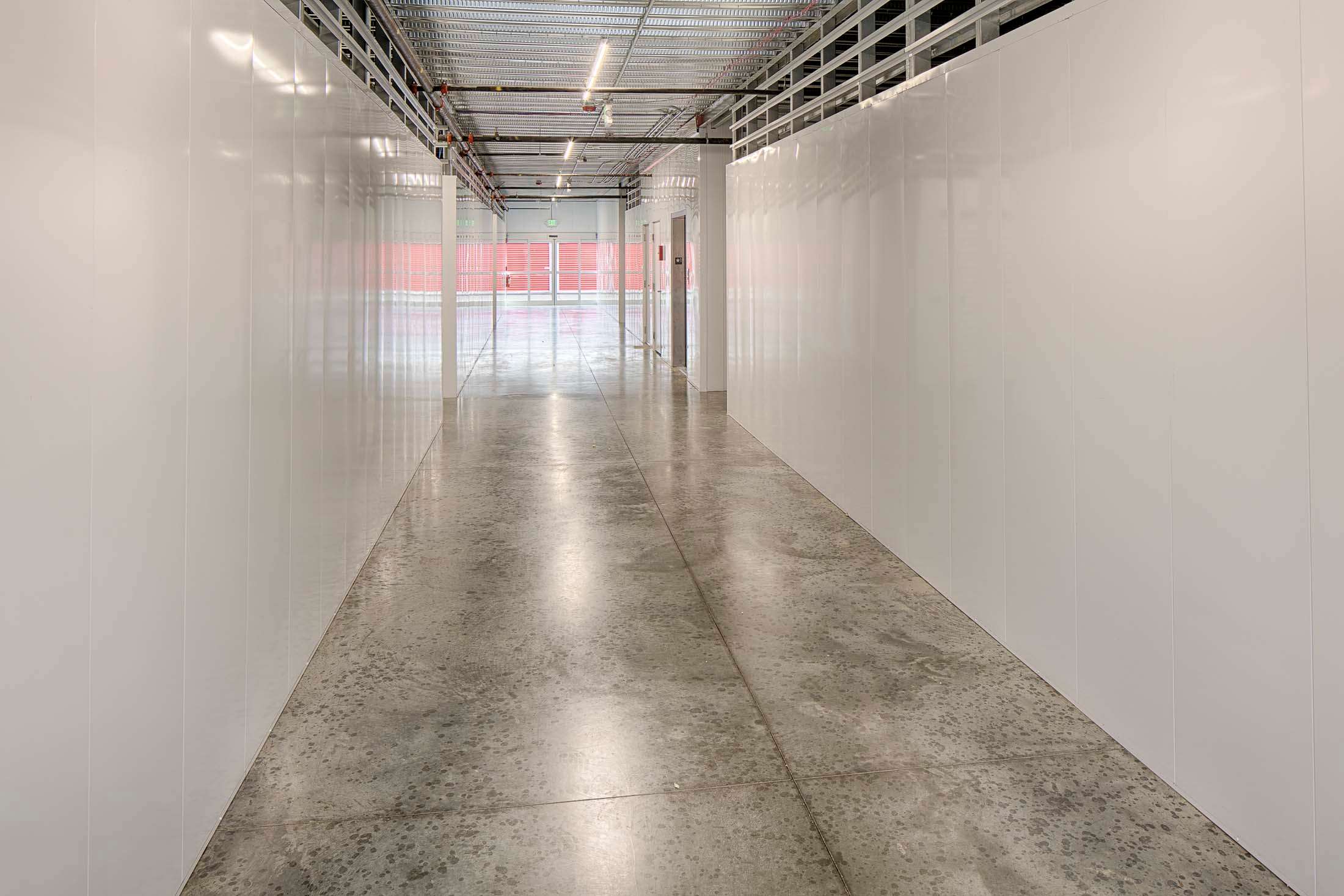 Indoor self storage building