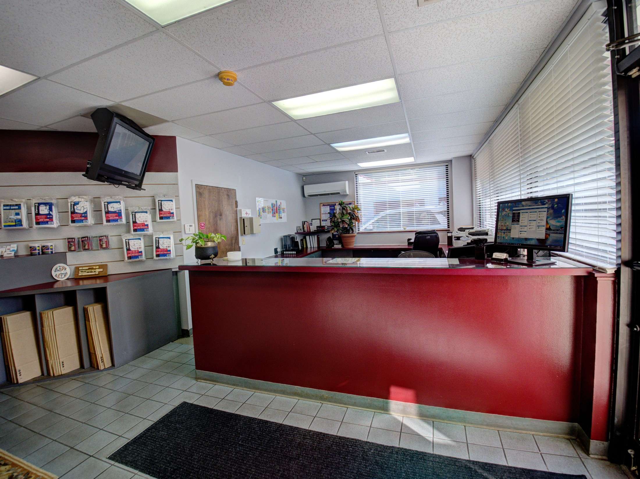 Stor-N-Lok Brentwood Office desk