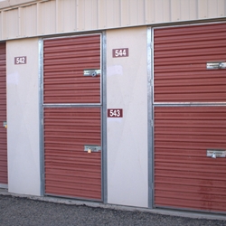 Storage lockers and small units