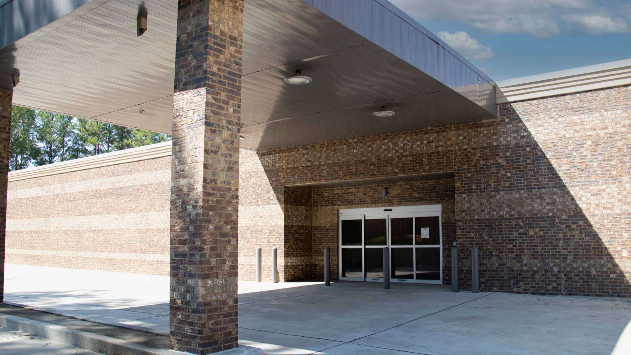 Drive up interior access to climate controlled self storage