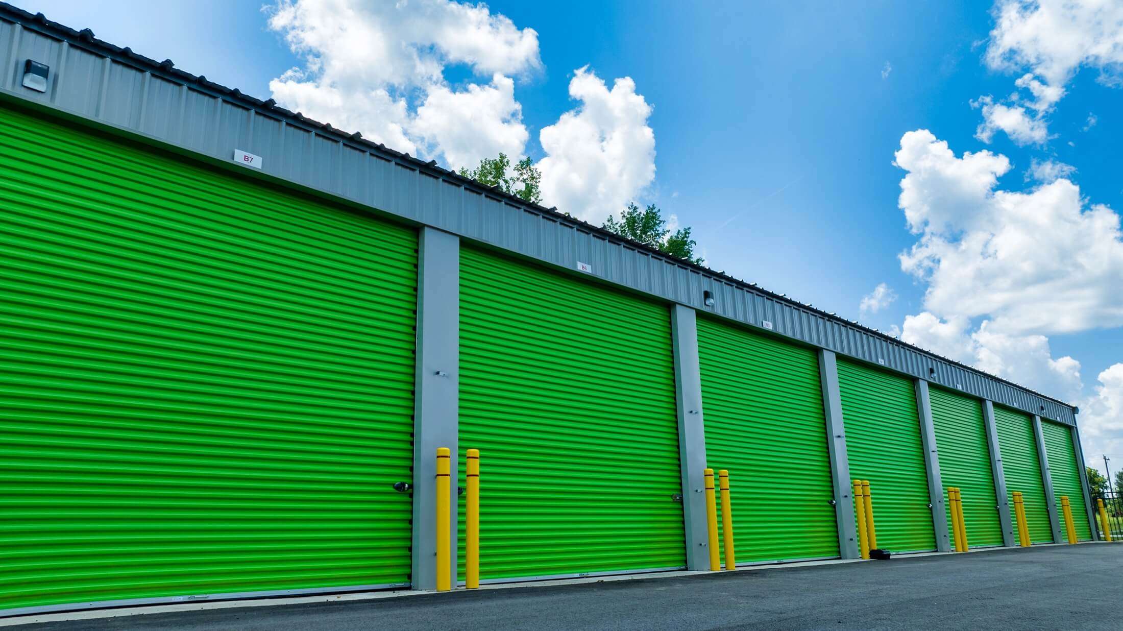 Easy oversided drive up self storage units