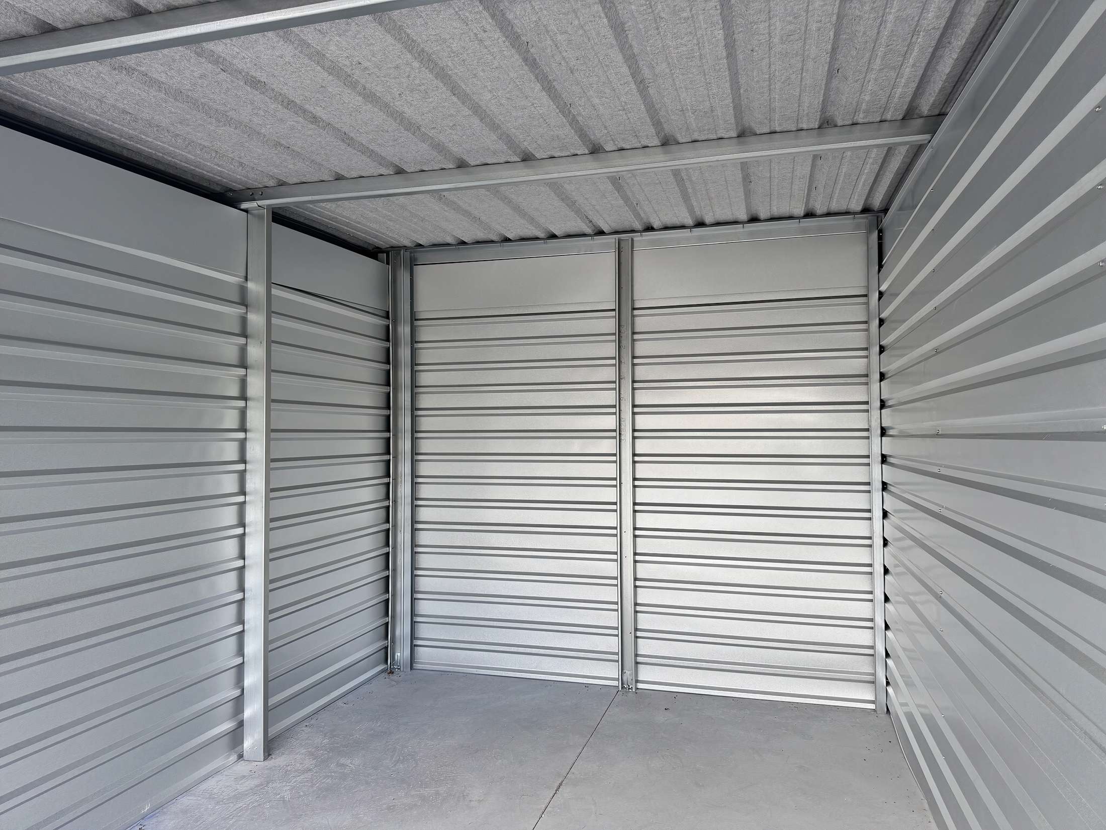 open drive up self storage unit